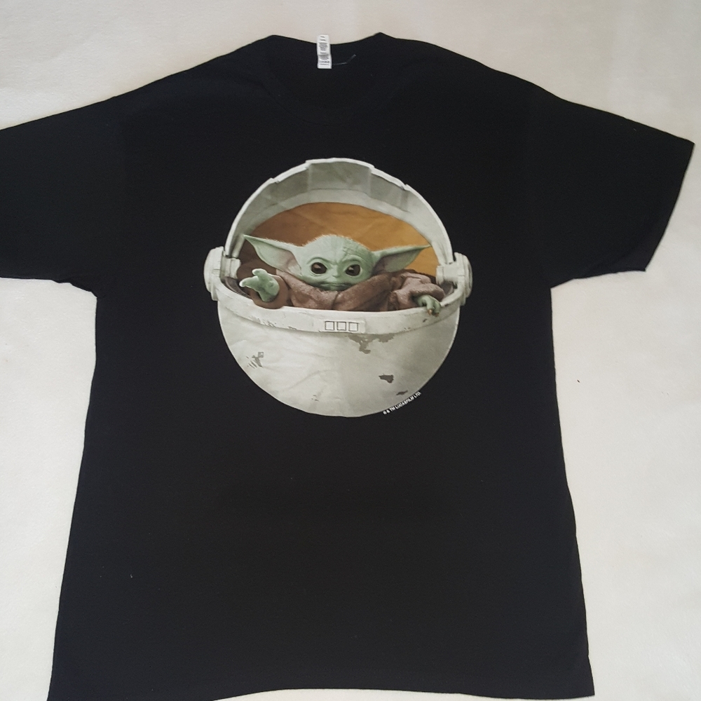 Baby Yoda t-shirt